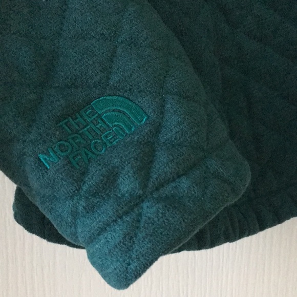 The North Face Moncada Quilted Jacket - Picture 4 of 6